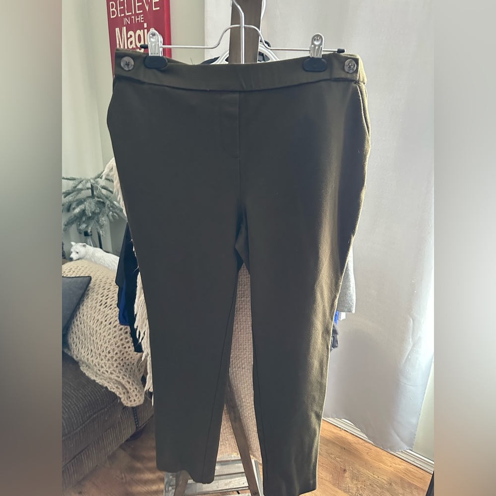 Jules & Leopold Olive Green Apparel